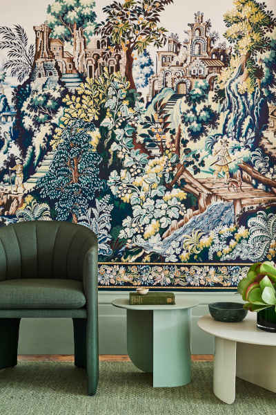 Tapeta Cole & Son Hampton Court Verdure Tapestry – detal wzoru gobelinowego, Warszawa Tapeta Cole & Son Hampton Court Palace Verdure Tapestry – detal klasycznego wzoru gobelinowego, Warszawa
