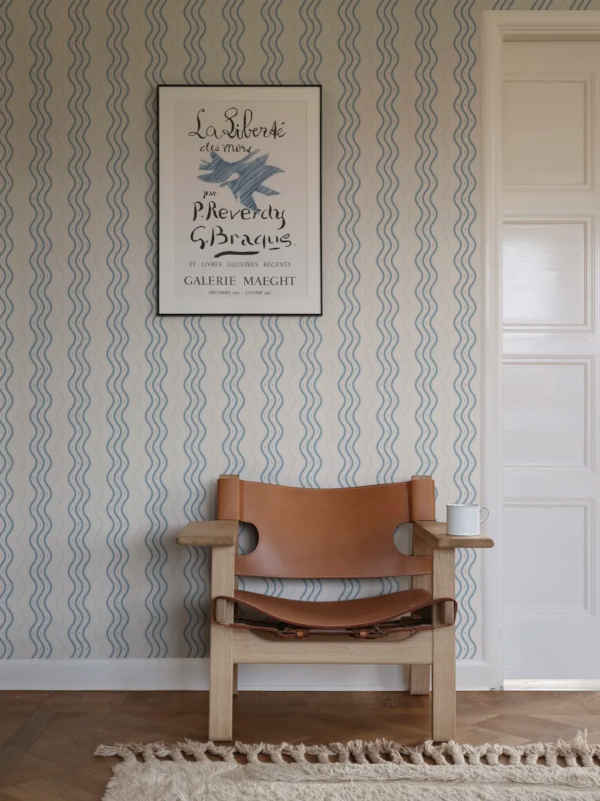 S10369_interior1