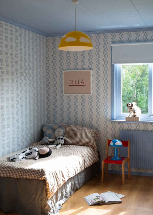 S10369_interior4