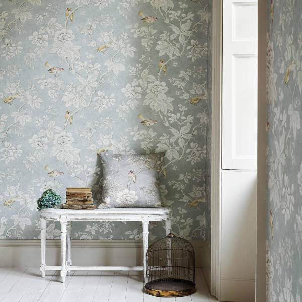 1-wallpaper-chiswick-grove-floral-detail-sanderson-style-library