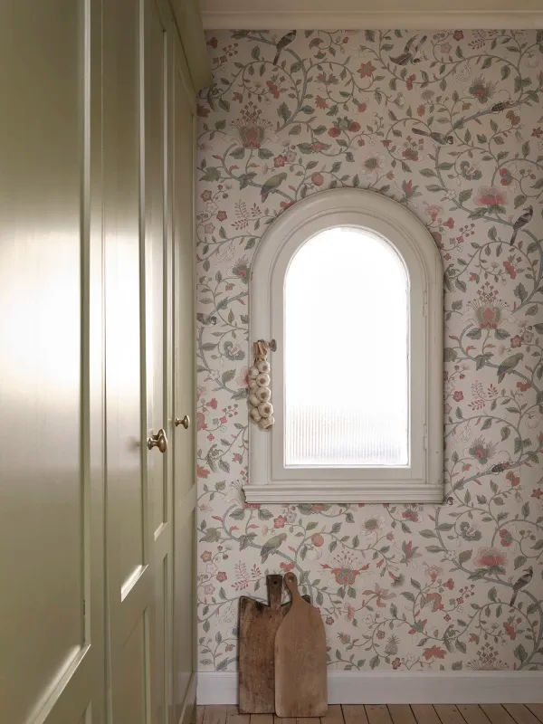 S10410_interior2