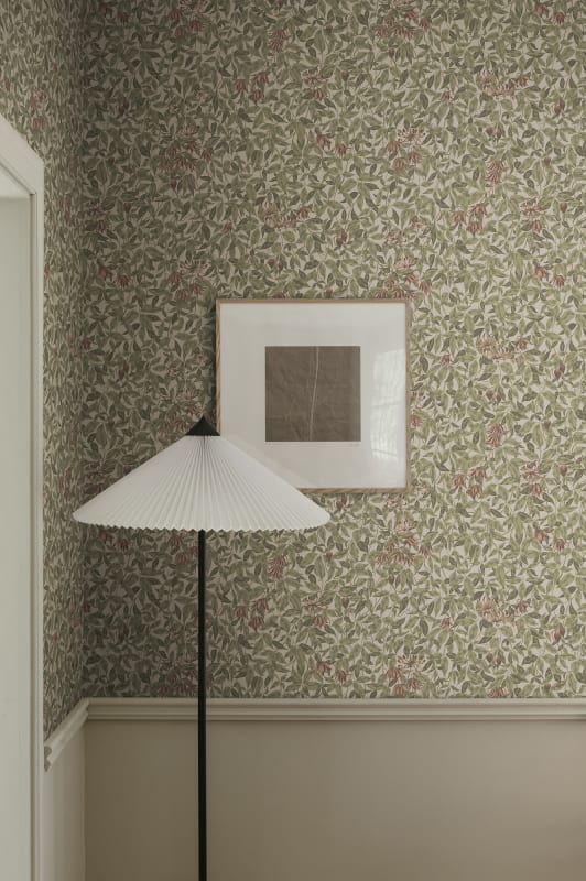 S10557_interior1