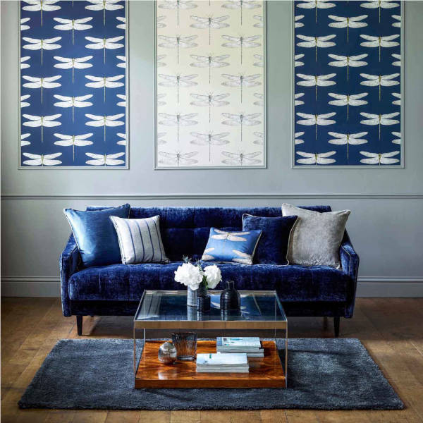 harlequin-palmetto-demoiselle-wallpaper-blue--sofa harlequin-palmetto-demoiselle-wallpaper-blue--sofa